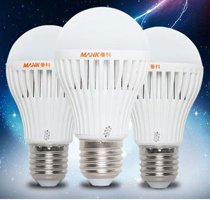 曼科LED照明球泡燈內部構造拆解和功能測試