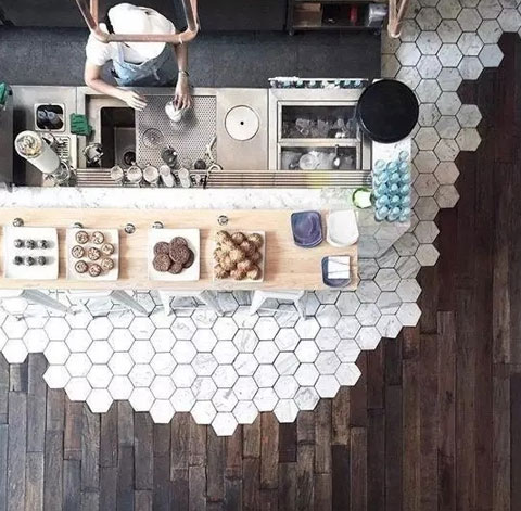 百搭生活 木地板與瓷磚混合搭配營造靚麗家居風景