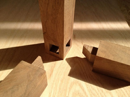 淺談紅木家具的制造采用榫卯結構的優點