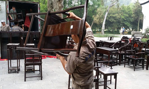 搬運紅木家具過程中需要注意哪些問題?