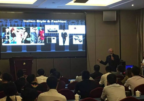 藝術涂料大師路易吉攜您探討“中意”涂料設計那些事 藝術涂料大師路易吉攜您探討“中意”涂料設計那些事