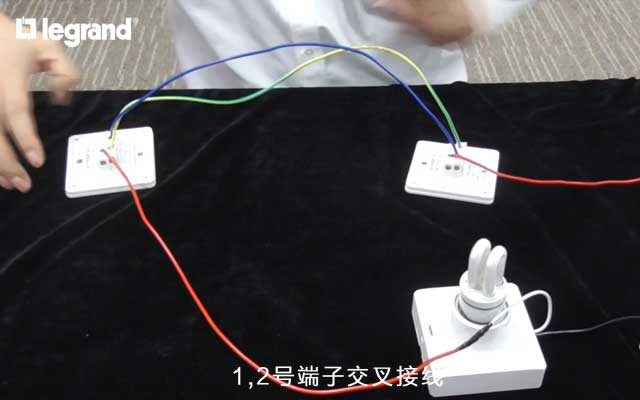 中國(guó)十大開(kāi)關(guān)品牌:雙控開(kāi)關(guān)接線步驟 中國(guó)十大開(kāi)關(guān)品牌:雙控開(kāi)關(guān)接線步驟