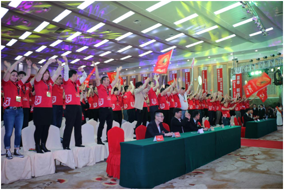 樹立品牌里程豐碑 直擊圣洛威廣告簽約現場