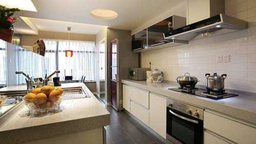 廚房電器企業慎舉“電商火把” 避免陷入隨大流