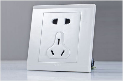 關(guān)于學(xué)校插座該怎么選擇呢?漢的電氣告訴你! 關(guān)于學(xué)校插座該怎么選擇呢?漢的電氣告訴你!