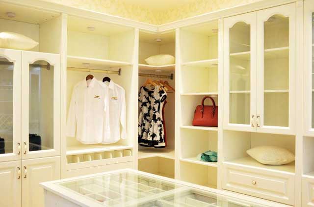 鵬鴻實力再獲肯定，蟬聯木業網2017年度“生態板十大品牌”