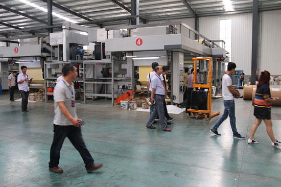 千山木業(yè)，內(nèi)外兼修，創(chuàng)全國(guó)知名品牌