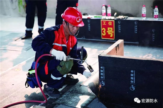 防水材料品牌榮譽|宏源獲濰坊市“優秀建筑業企業”稱號