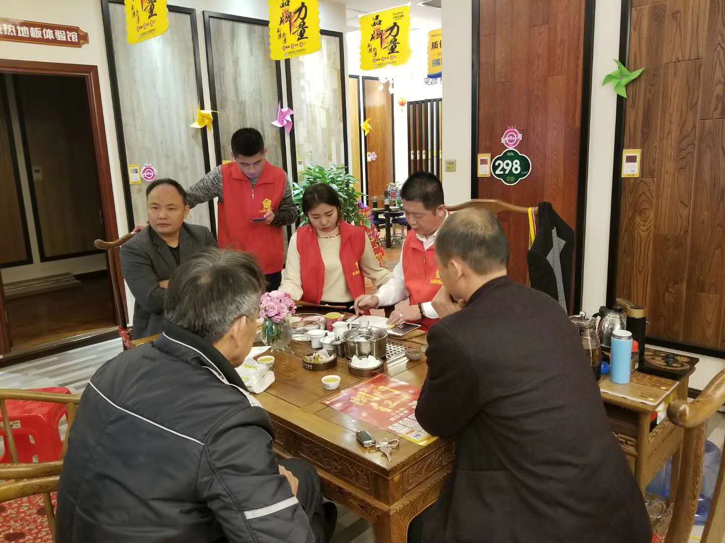 品牌營銷|榮事達地板經銷商不靠扶持靠實干,活動進行中 品牌營銷|榮事達地板經銷商不靠扶持靠實干,活動進行中