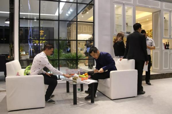 品牌大事|晾媽智能晾衣架亮相家具展,黑科技燃動廣州 品牌大事|晾媽智能晾衣架亮相家具展,黑科技燃動廣州