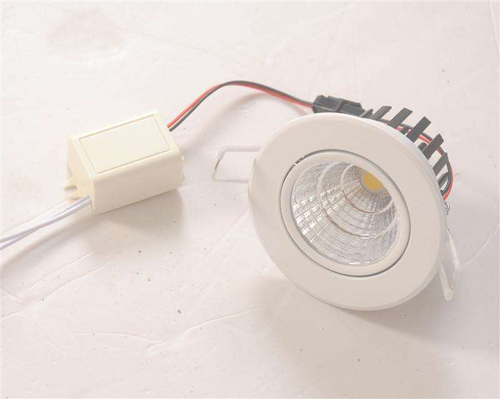 LED燈飾細(xì)分市場(chǎng)“對(duì)癥下藥” 迎合消費(fèi)需求做好調(diào)整