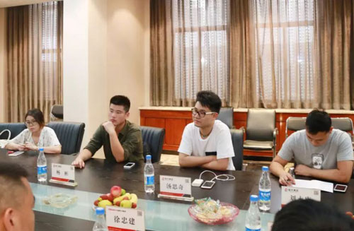 恒大集團蒞臨群升門業考察，對新型避難間防火門予以肯定