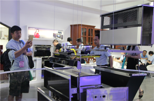 品牌人物|潮邦馬軍鋒：集成灶行業未來大有可為