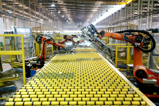 品牌發展|探索福耀玻璃高質量發展背后的秘密，算算這兩筆賬