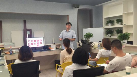 行于斯，不懼風雨——兔寶寶衣柜培訓師，團隊制勝