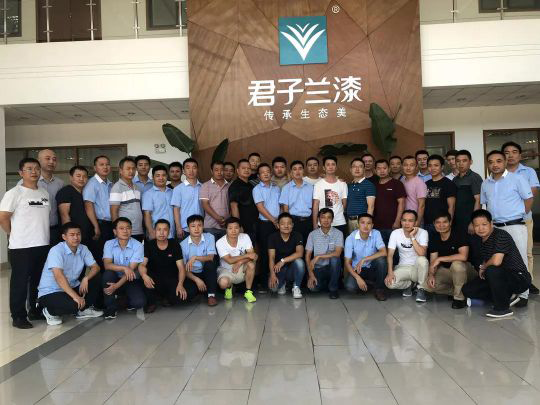 君子蘭集團(tuán)上海公司 2018年第二季度技術(shù)服務(wù)培訓(xùn)會議舉行 君子蘭集團(tuán)上海公司 2018年第二季度技術(shù)服務(wù)培訓(xùn)會議舉行