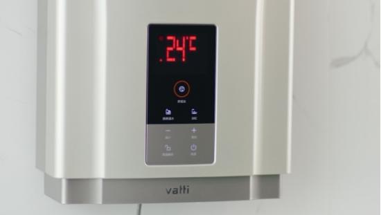 品牌產品|知寒問暖，華帝智恒溫熱水器讓女性沐浴更美好