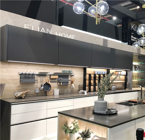 伊戀家居“硬核”亮相，實力豈止一面