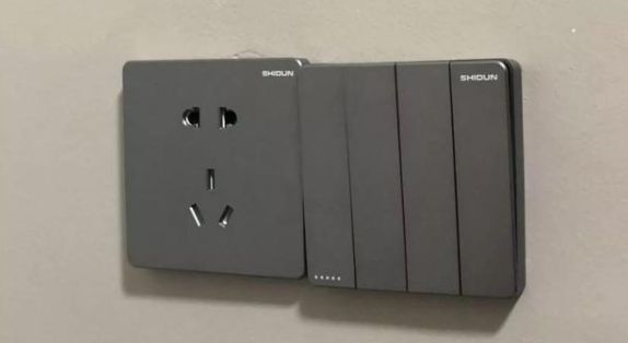 插座這東西少一處都糟心,裝修房子前我們要做大量功課 插座這東西少一處都糟心,裝修房子前我們要做大量功課