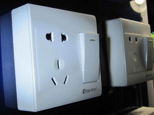 關(guān)于開關(guān)插座的合資品牌和國(guó)內(nèi)品牌,選哪一個(gè)? 關(guān)于開關(guān)插座的合資品牌和國(guó)內(nèi)品牌,選哪一個(gè)?