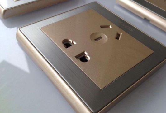 關(guān)于開關(guān)插座的合資品牌和國(guó)內(nèi)品牌,選哪一個(gè)? 關(guān)于開關(guān)插座的合資品牌和國(guó)內(nèi)品牌,選哪一個(gè)?