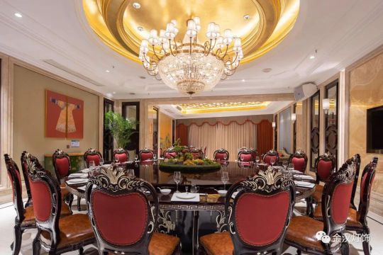 品牌案例|金漢燈飾助力十堰四季來福飯店造就好設(shè)計典范 品牌案例|金漢燈飾助力十堰四季來福飯店造就好設(shè)計典范