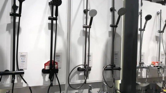 快看！極具金牌風范與品牌屬性的終端店面新形象