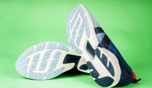 兼具實力和顏值的三款高性價比跑鞋，你最喜歡哪一款？