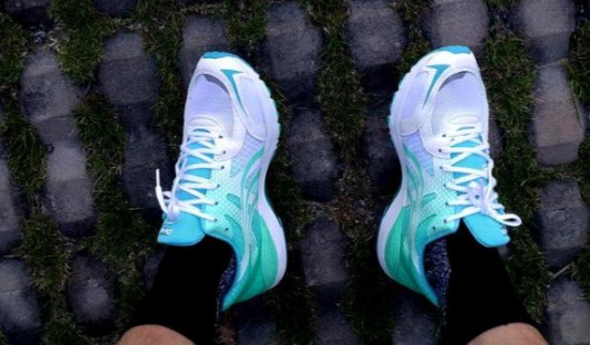 兼具實力和顏值的三款高性價比跑鞋，你最喜歡哪一款？