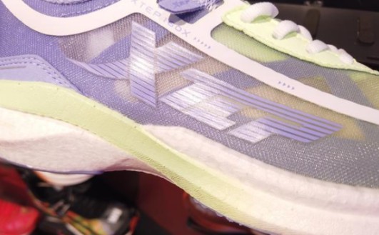 兼具實力和顏值的三款高性價比跑鞋，你最喜歡哪一款？