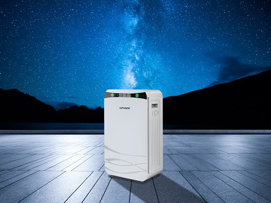 空氣凈化器去除霧霾，殺菌效果杠杠滴