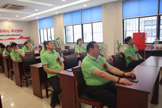 祝賀科尼安潔康養凈化系列與“人服集團”正式簽約 祝賀科尼安潔康養凈化系列與“人服集團”正式簽約