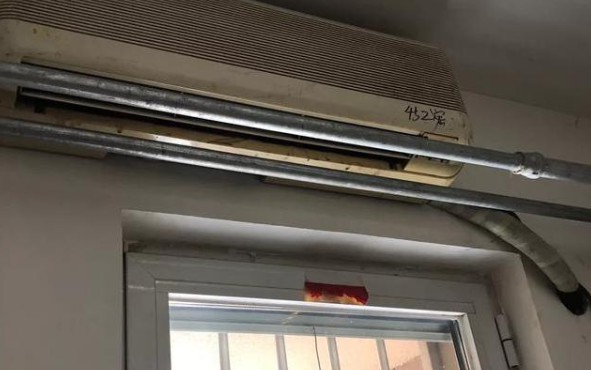 空調掛機排水管與空調眼一樣高，可以嗎？