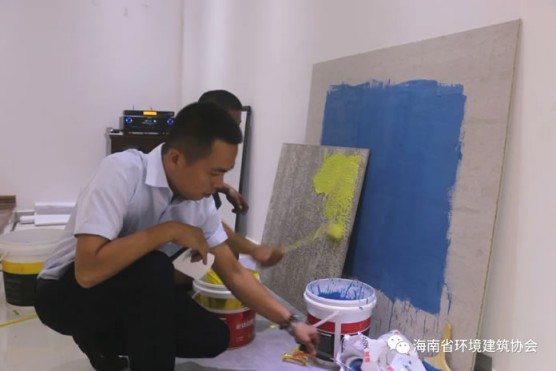 海南環建協會、巴中商會、堿克瓷磚背膠簽署三方合作協議