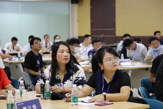 億合門窗從“新”出發(fā)，成功舉辦新一屆新商訓(xùn)練營