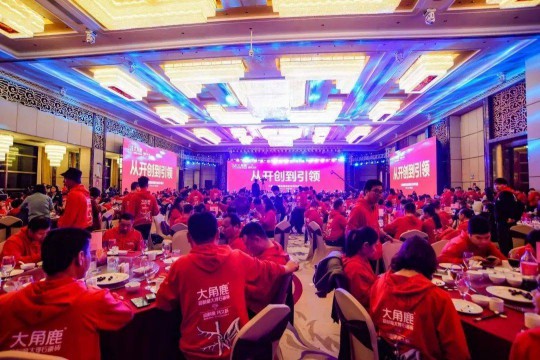 大角鹿超耐磨大理石瓷磚：爆款產(chǎn)品，實(shí)至名歸