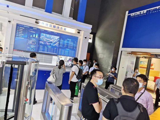 君和睿通攜智能家居產品亮相第26屆鋁門窗幕墻新產品博覽會 君和睿通攜智能家居產品亮相第26屆鋁門窗幕墻新產品博覽會