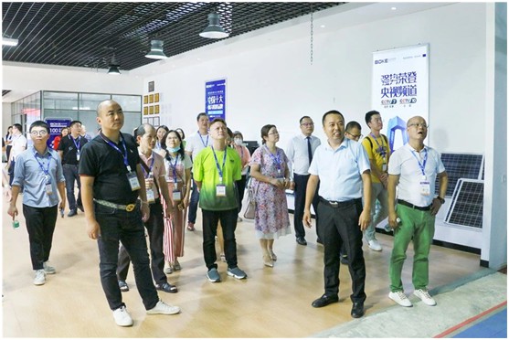 熱烈歡迎單仁資訊中山同學蒞臨柏克體育參觀交流