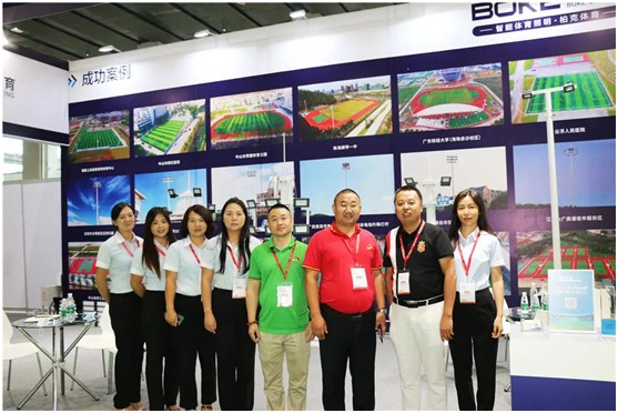 閃耀亞太地坪展,柏克體育脫穎而出秀智能